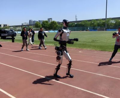 具身智能机器人运动会