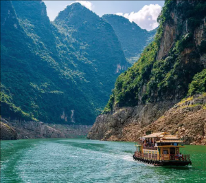 万峰湖景区