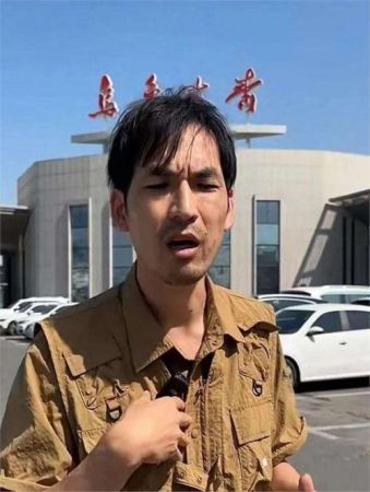 铁头惩恶扬善 铁头惩恶扬善